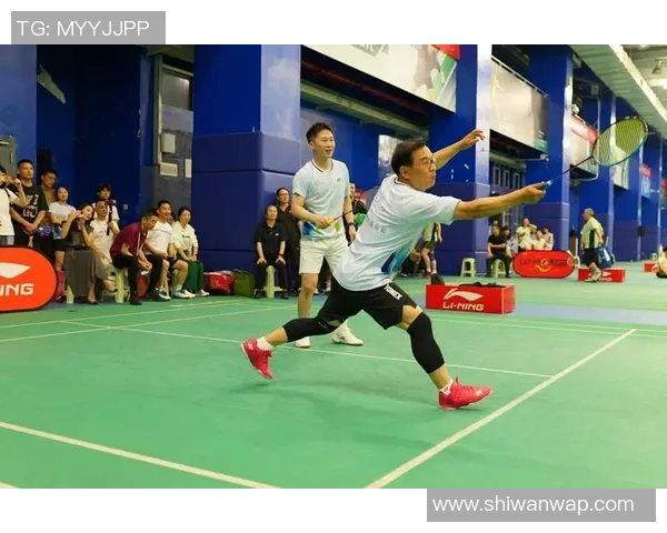 武汉羽毛球队的转型之路:从传统强队到现代化竞技新标杆的探索与实践 武汉羽毛球队的转型之路:从传统强队到现代化竞技新标杆的探索与实践